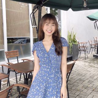 ĐẦM HOA NHÍ