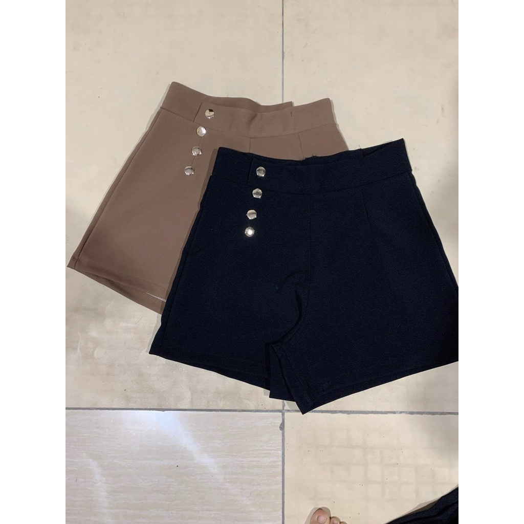 Quần short nữ phối 4 khuy lệch - mã 901