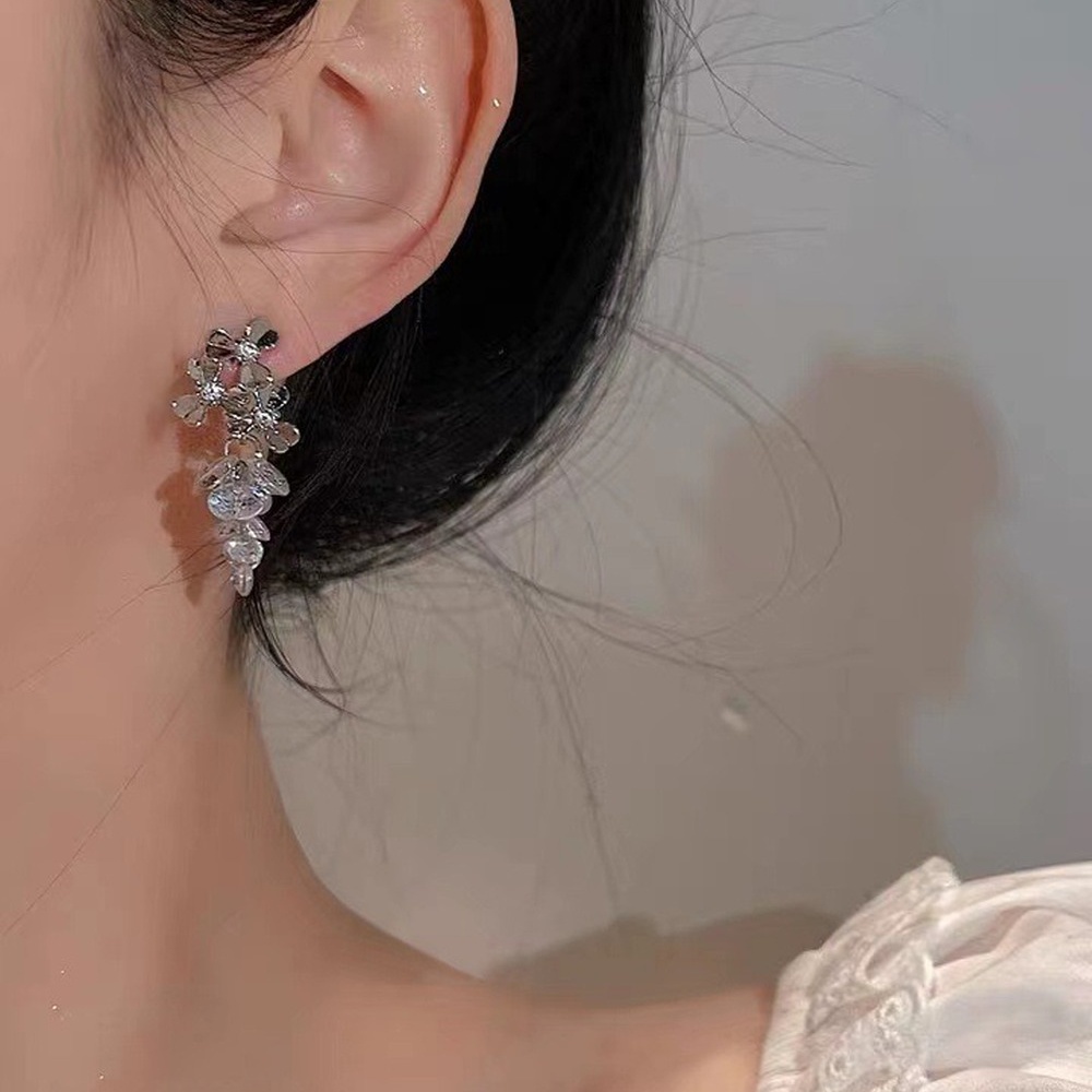 Bông Tai Hình Chùm Nho Đính Đá Zircon Siêu Lấp Lánh Ngọt Ngào Thời Trang Cho Nữ