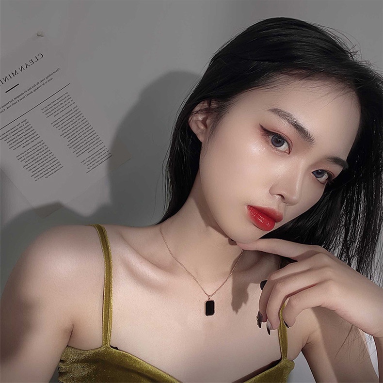 Vòng cổ thép titan thiết kế thời trang dành cho nữ