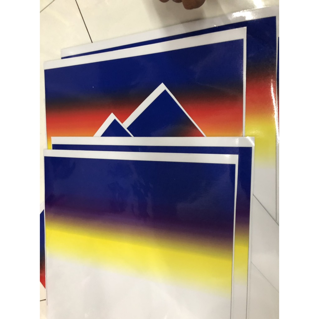 1 Tấm tem dán đèn 7 màu cho xe máy ô tô