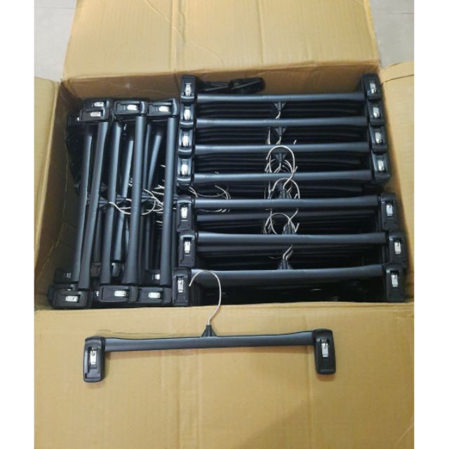 50 cái Móc kẹp 145k size 30cm chuẩn nam nữ (2.900đồng/cái)