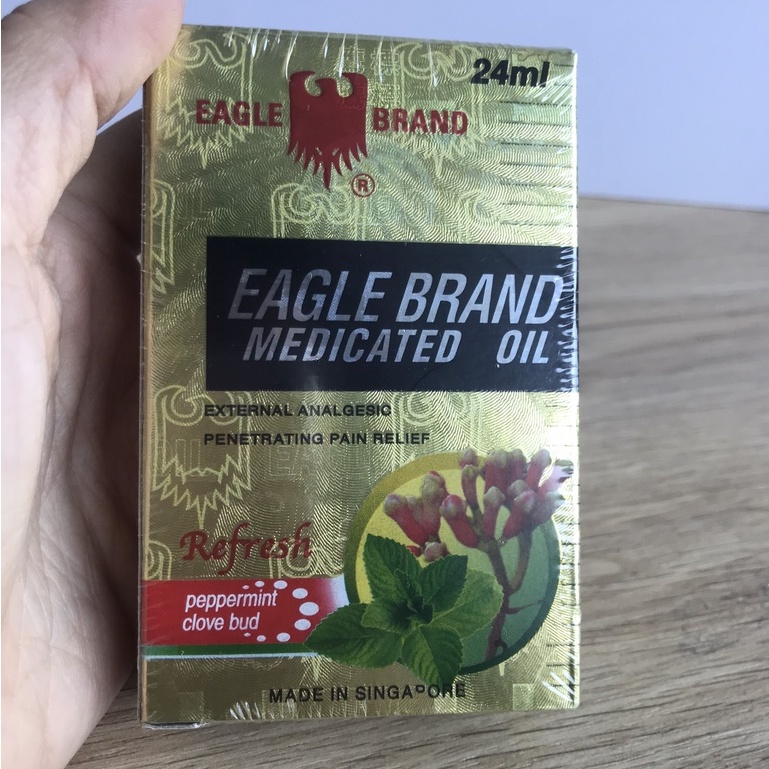 Dầu Con Ó vàng Eagle Brand Medicated Oil 24ml - dầu con ó đinh hương