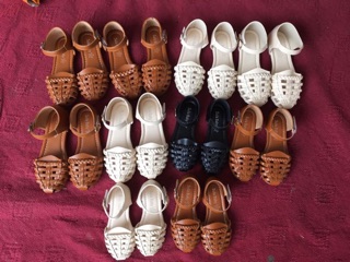 Sandal rọ cho bé gái