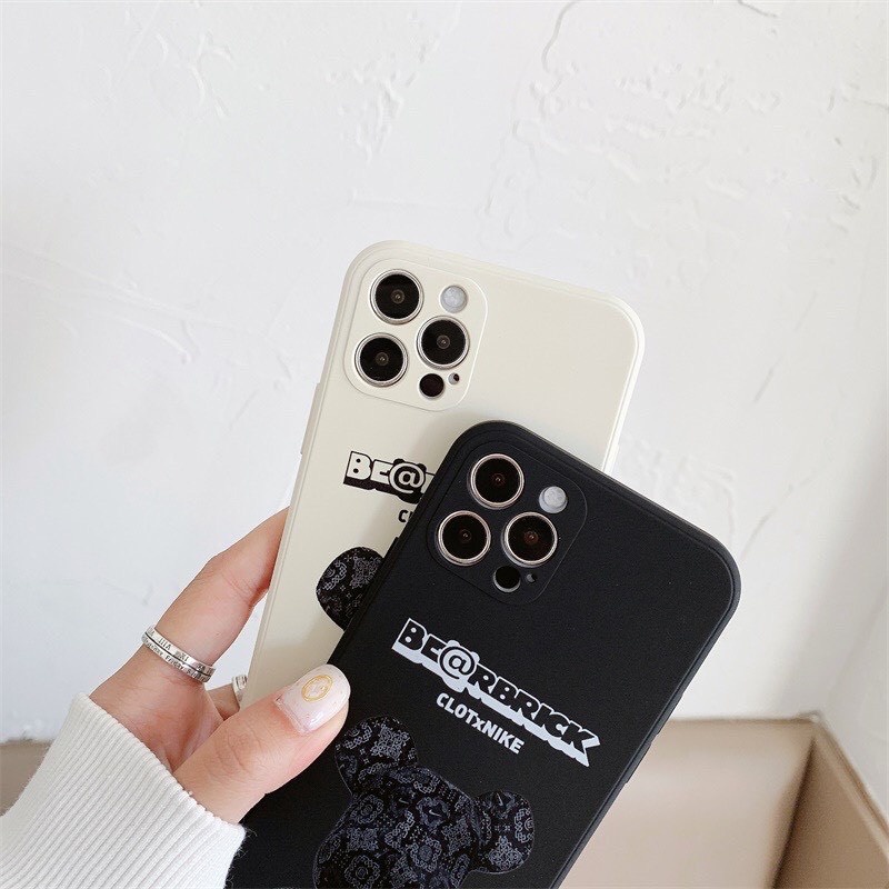 Ốp Lưng Iphone Cạnh Vuông In, Bảo Vệ Camera In Hình Gấu Kaws 7Plus,8Plus,x,xs,xsmax,11,11promax,12,12promax,13,13promax
