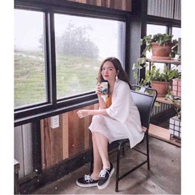 Áo kimono trơn đen-trắng choàng đi biển, áo choàng bikini