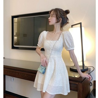 Đầm ulzzang cổ vuông đính ngọc ngắn tay / váy cổ ngọc dáng ngắn