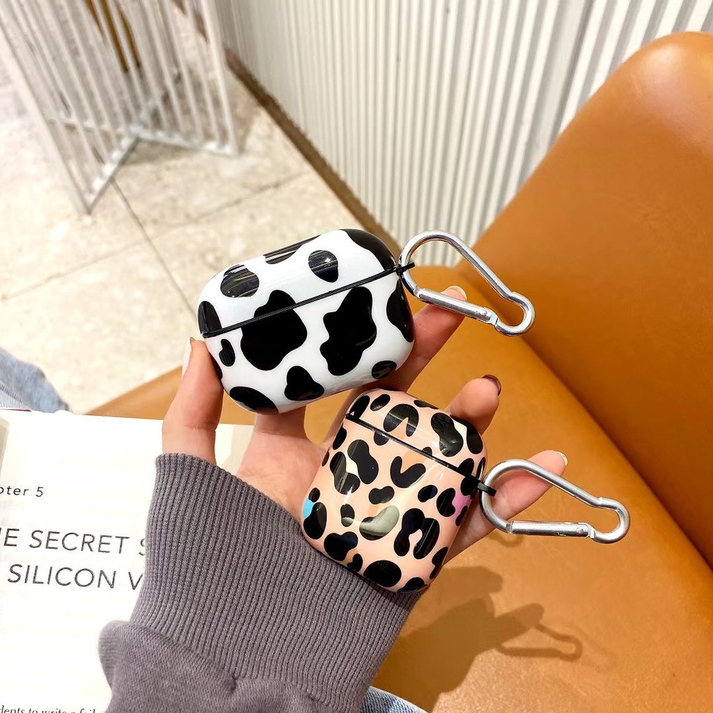 Vỏ Bảo Vệ Hộp Đựng Tai Nghe Airpods Họa Tiết Da Bò Sữa Kiểu Âu Mỹ Ốp | BigBuy360 - bigbuy360.vn