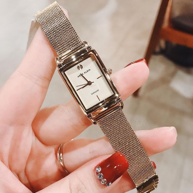 Đồng hồ nữ Anne Klein mặt vuông dây mesh cực xinh