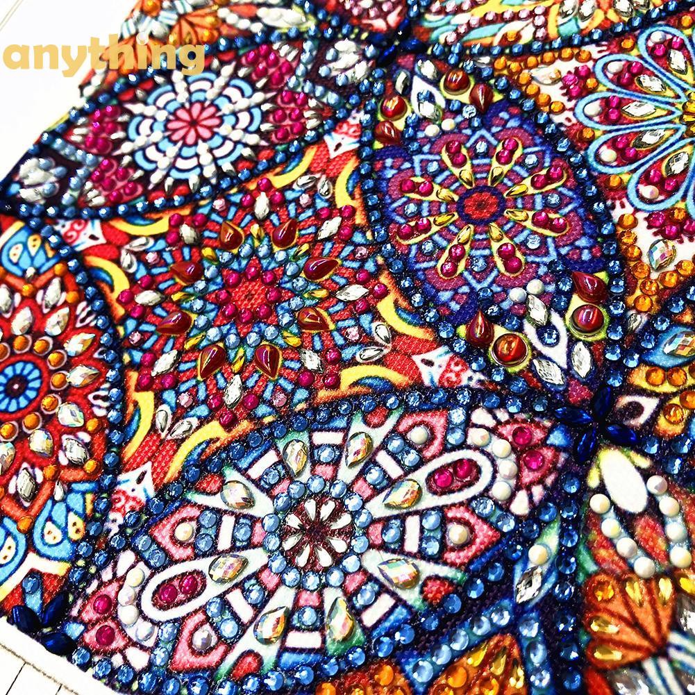 Bộ tranh đính đá 5D tự làm họa tiết hoa mandala độc đáo | BigBuy360 - bigbuy360.vn