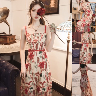 [Có sẵn/ Hình thật] Váy hai dây thiết kế cao cấp đi biển. Đầm maxi hoa công chúa đi tiệc