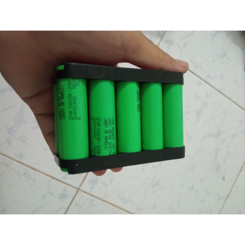 Pin Makita 18v đóng mới 100% 15 cell Samsung 25r