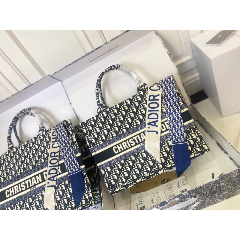 ❌Túi DIOR TOTE BOOK