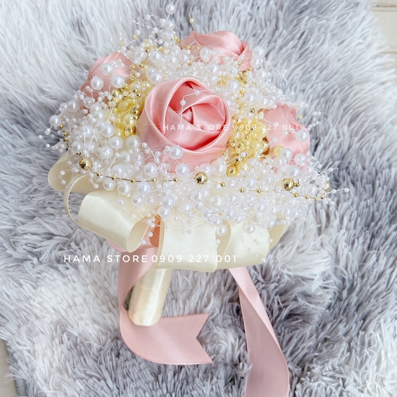 [GIAM8KFOLLOWER]-Bó hoa cưới cầm tay cô dâu kết cườm với hoa màu hồng Pastel hiện đại - Hoa cưới hạt trai cầm tay cô dâu