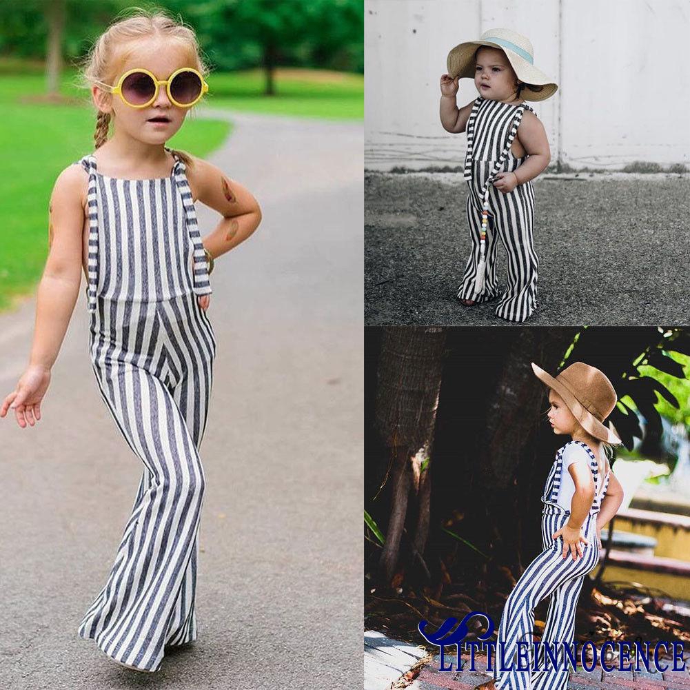 Trang phục jumpsuit kẻ sọc cho mẹ &amp; bé