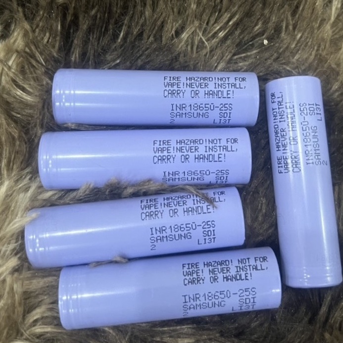 Pin SamSung 25R date mới chính Hãng ~2500mah tháo khối.