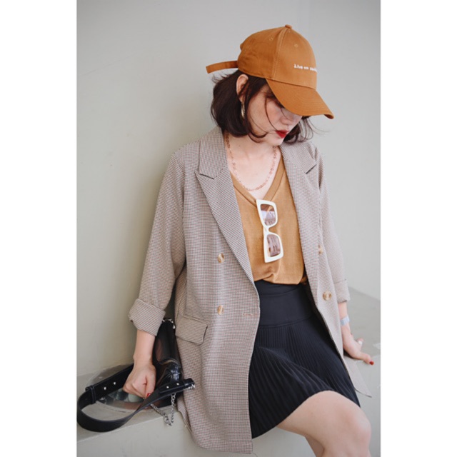 Blazer hoạ tiết ziczac, phom dáng basic cực kỳ dễ mặc, chất vải kiện dày dặn
