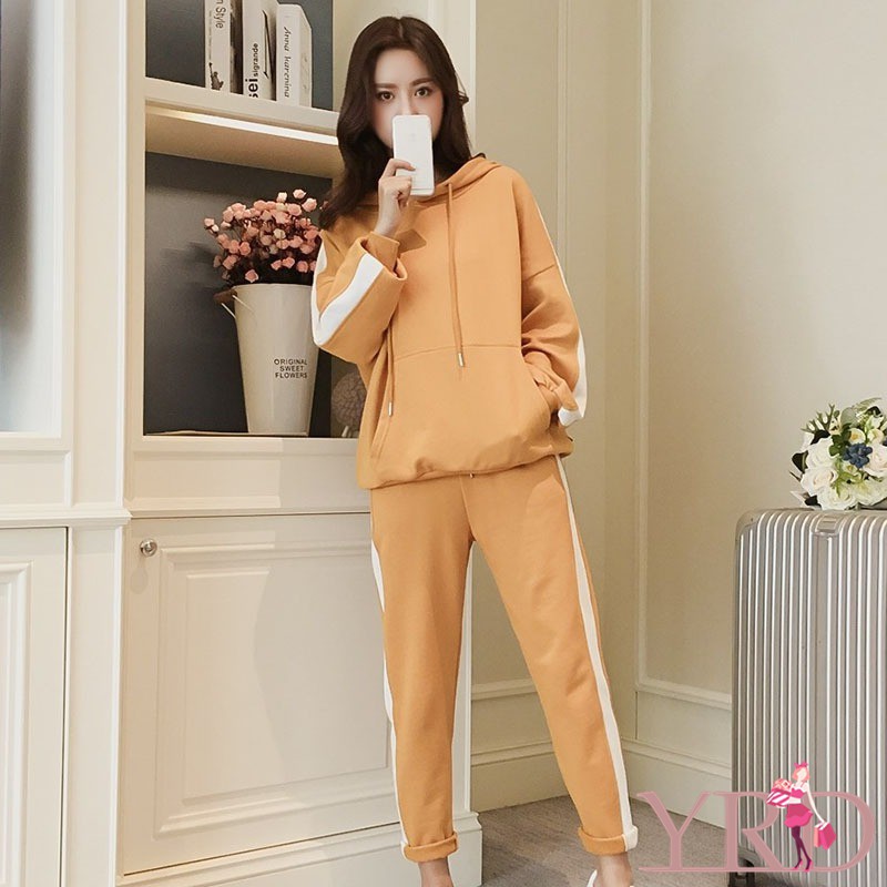 Bộ áo hoodie + quần dài thể thao cùng màu trẻ trung cho nữ