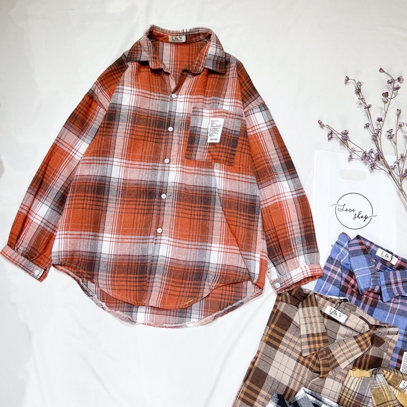 Áo sơ mi caro cánh dơi logo túi nhiều màu Lovi