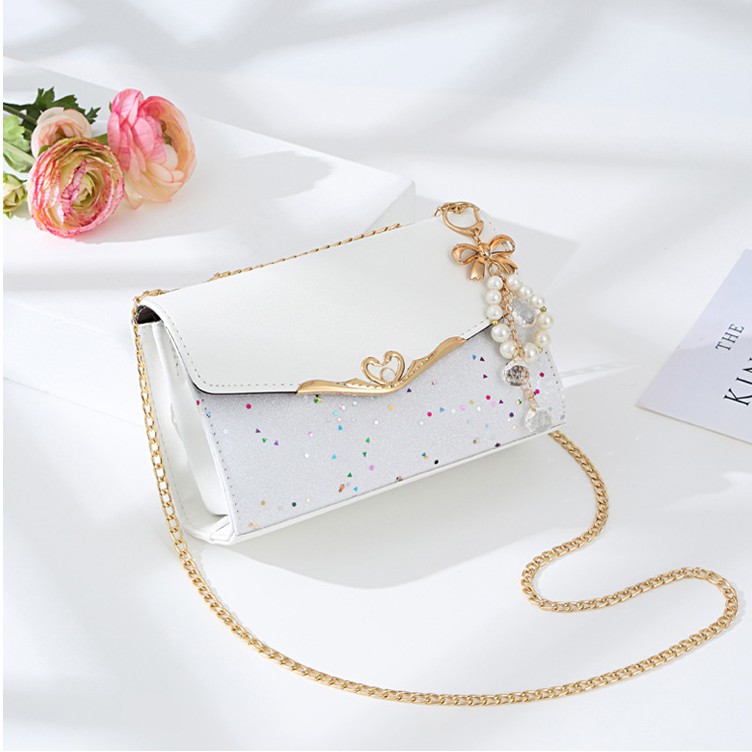 Túi Đeo Chéo T04 Khóa Ngỗng Màu Trắng