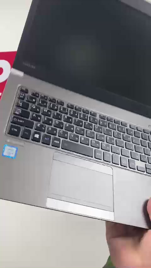 Xả Laptop Toshiba z30 Corei5-6200u / Ram8 /SSD 256 | BigBuy360 - bigbuy360.vn
