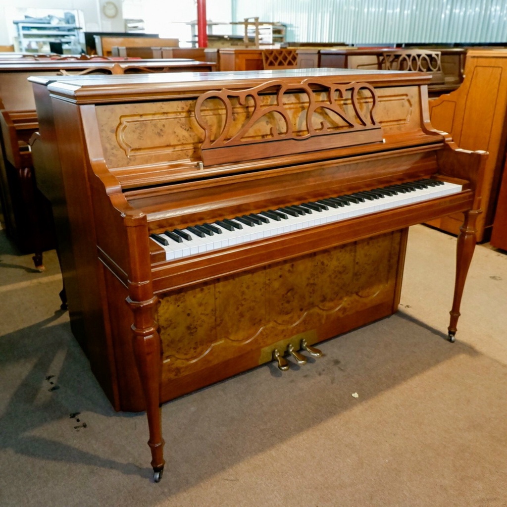ĐÀN PIANO CƠ YOUNG CHANG THƯƠNG HIỆU HÀN QUỐC