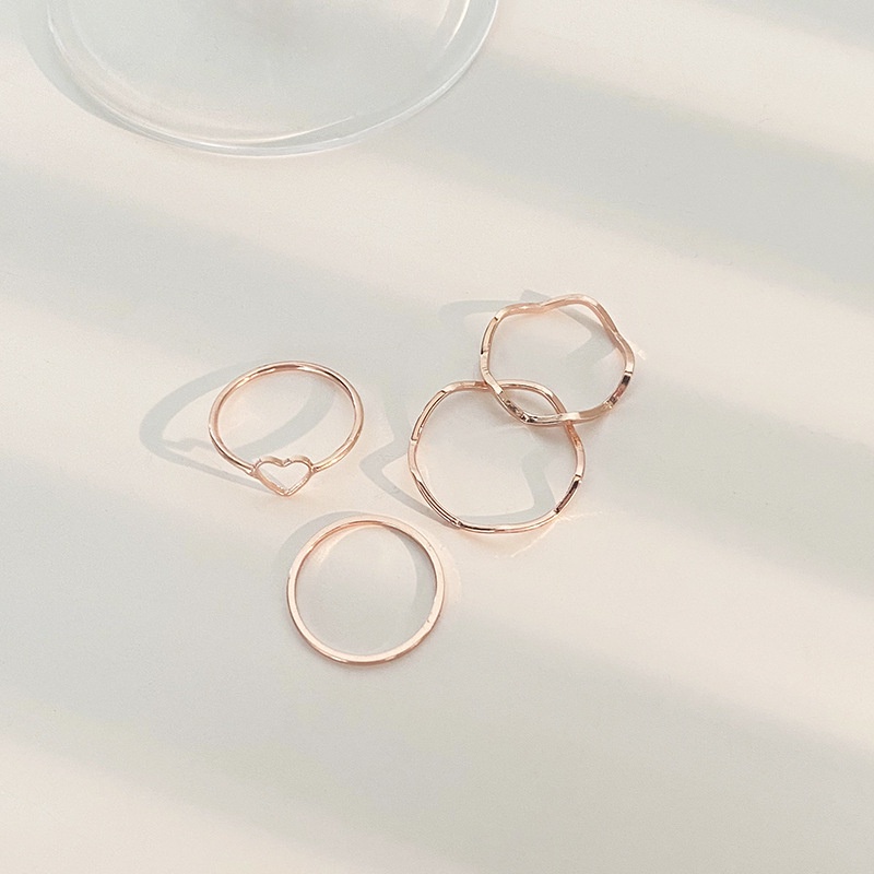Bộ 4 nhẫn hợp kim mạ vàng hình trái tim