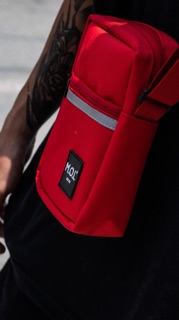 Túi đeo chéo: M.O.L Iconic Bag
