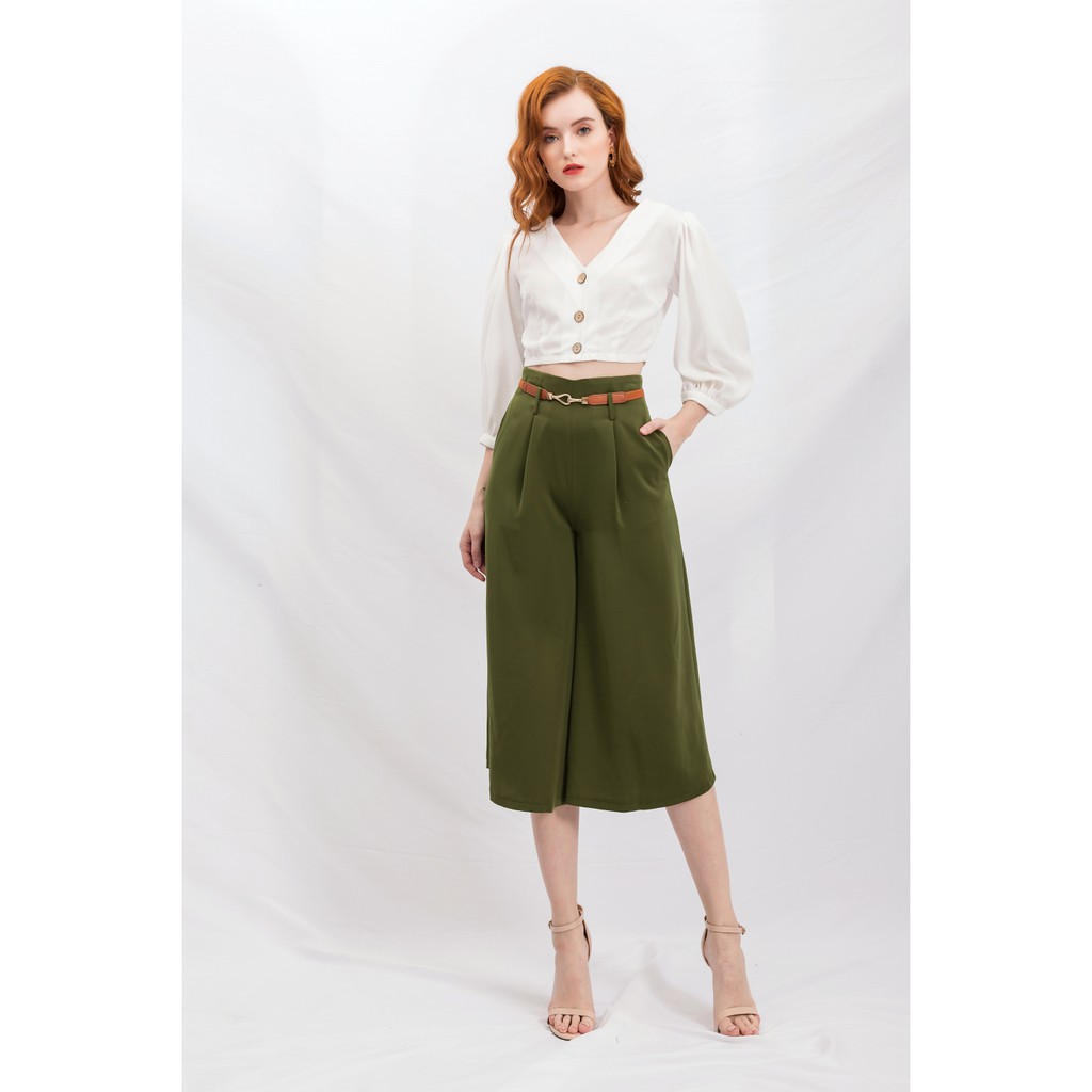 Áo croptop cổ V, tay lửng Gunich