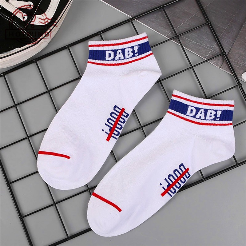 Vớ chân thêu chữ thời trang trẻ trung