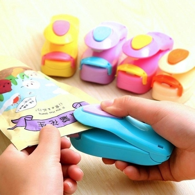 Shipped By Random ColorMini Household Snacks Plastic Bag Heating Sealer Food Saver Storage 6 Colors