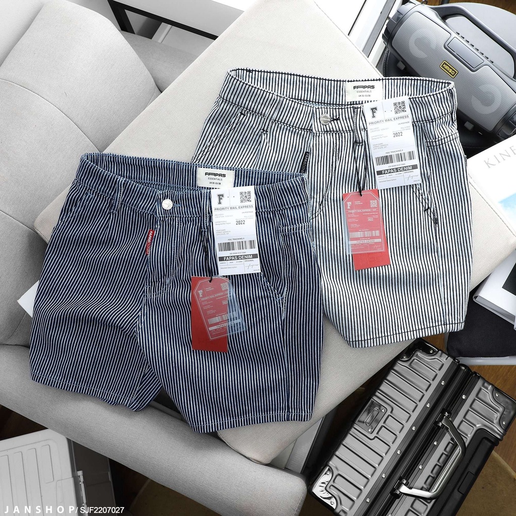 Short jean thông thường, đi cùng form relaxed ngang gối thoải mái giúp có một vẻ ngoài trẻ trung và năng động
