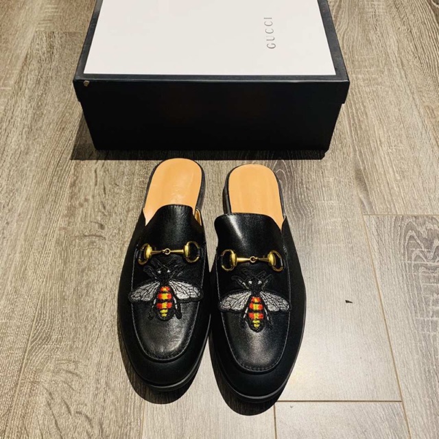 SỤC GUCCI ONG