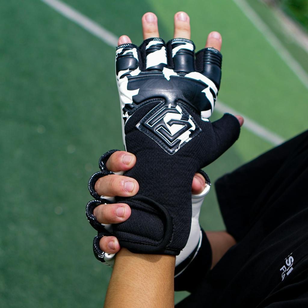 Găng Tay Thủ Môn Futsal GKVN