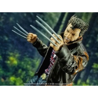 Mô hình Marvel Legends Wolverine áo khoác nâu