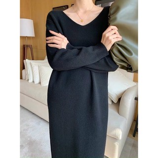 Váy len dài tay cổ V