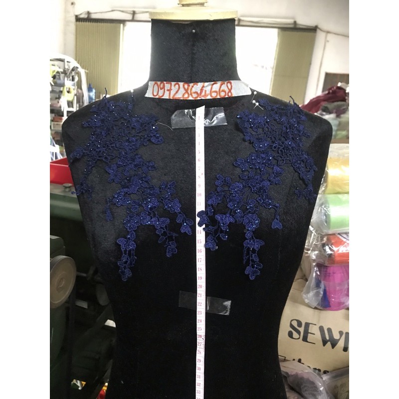 Cặp Hoa thêu đính đá mã BH60