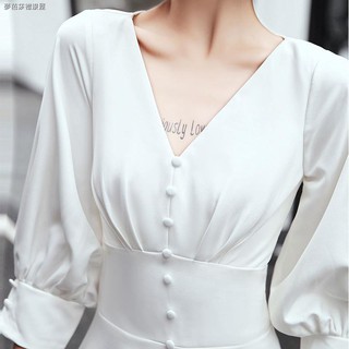 Đầm dự tiệc màu trắng thiết kế thanh lịch cho nữ