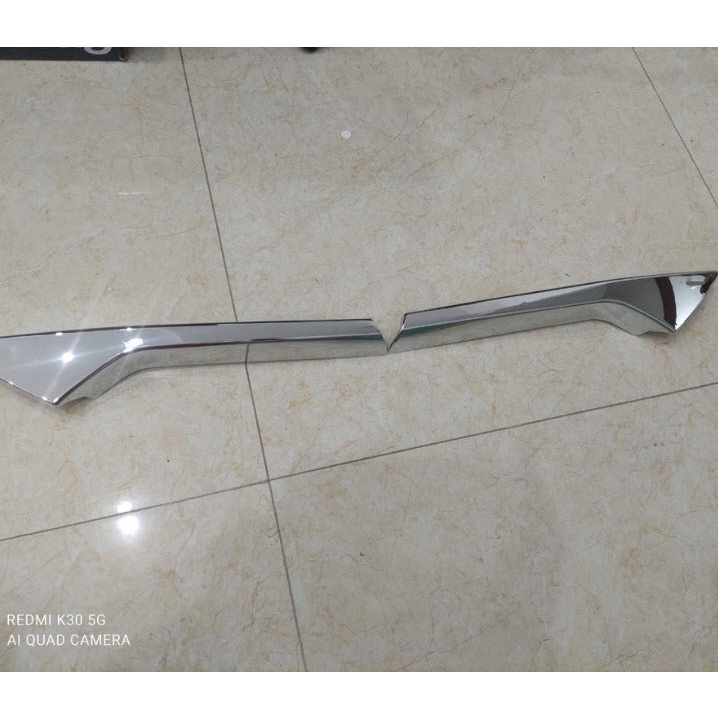 Ốp Trang Trí Ca lăng Toyota Corolla Cross