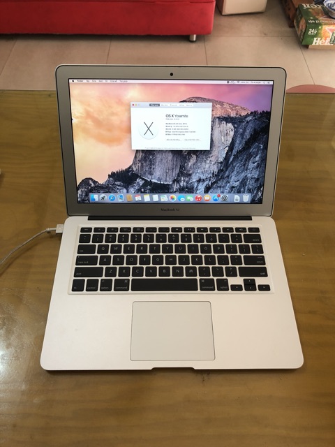 Macbook air 2017 MQD32 13.3 inch rất đẹp i5 ram 8GB ổ 128GB