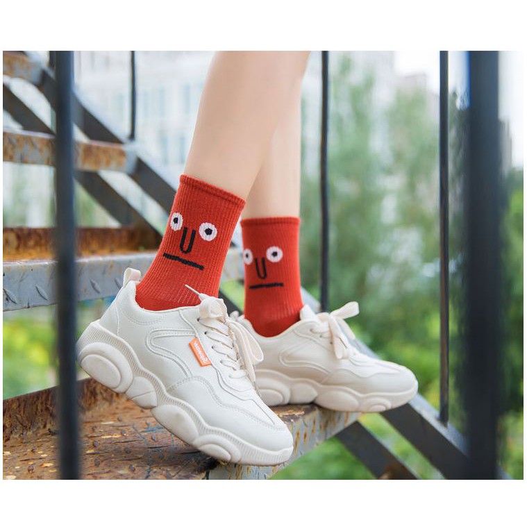 Tất biểu cảm cổ lửng
