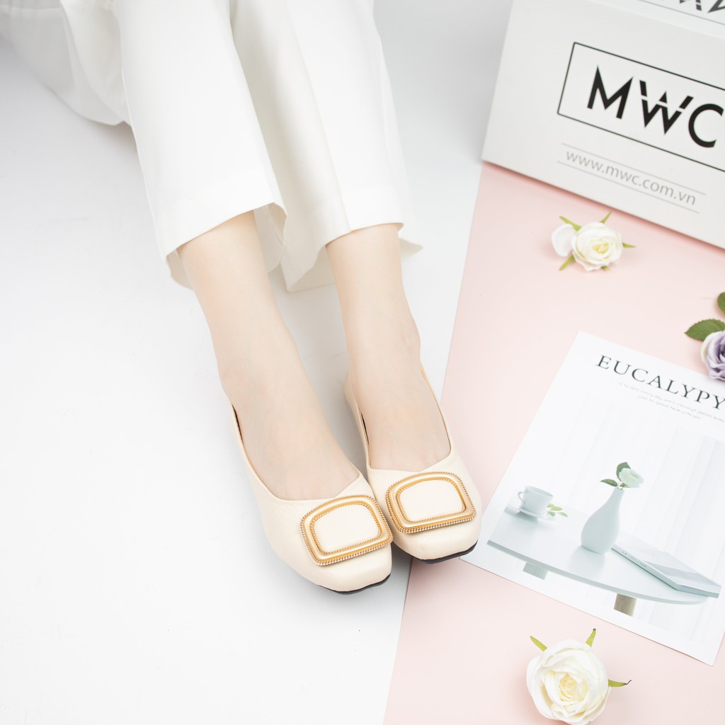 [Mã FATHANG5 giảm 10K đơn 50K] Giày búp bê nữ đính khóa MWC NUBB- 2182 | BigBuy360 - bigbuy360.vn
