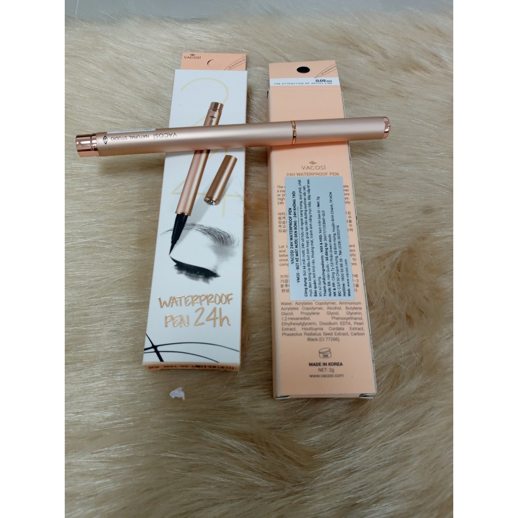 Bút lông kẻ mắt vacosi  thiết kế sang trọng, đầu bút linh hoạt tạo đường sắc nét nhỏ , không lem, không trôi.