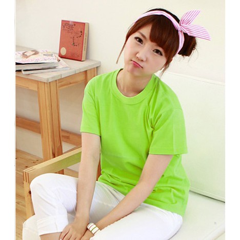 Áo thun nữ trơn cổ tròn màu xanh lá, Áo phông trơn nữ.
