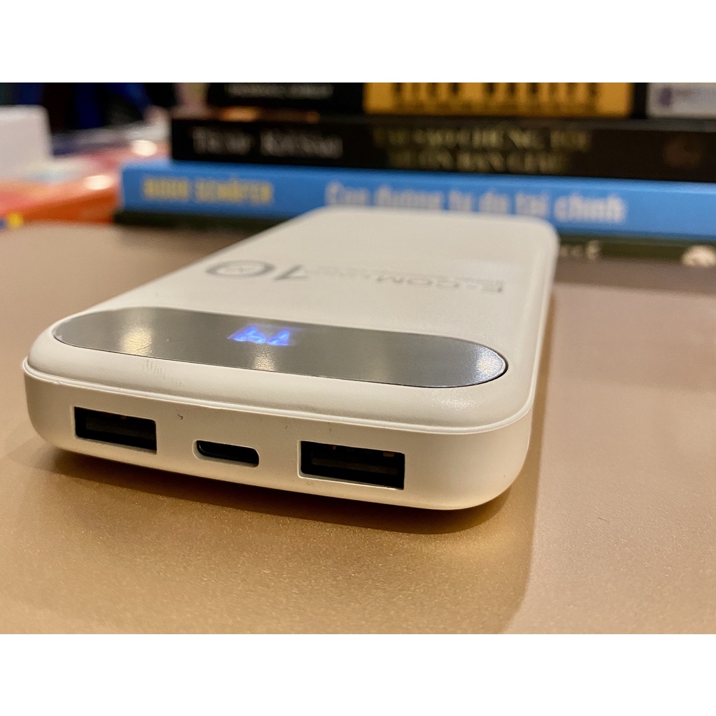 Pin sạc dự phòng cao cấp 10000 mAh có màn hình hiển thị dung lượng chính xác