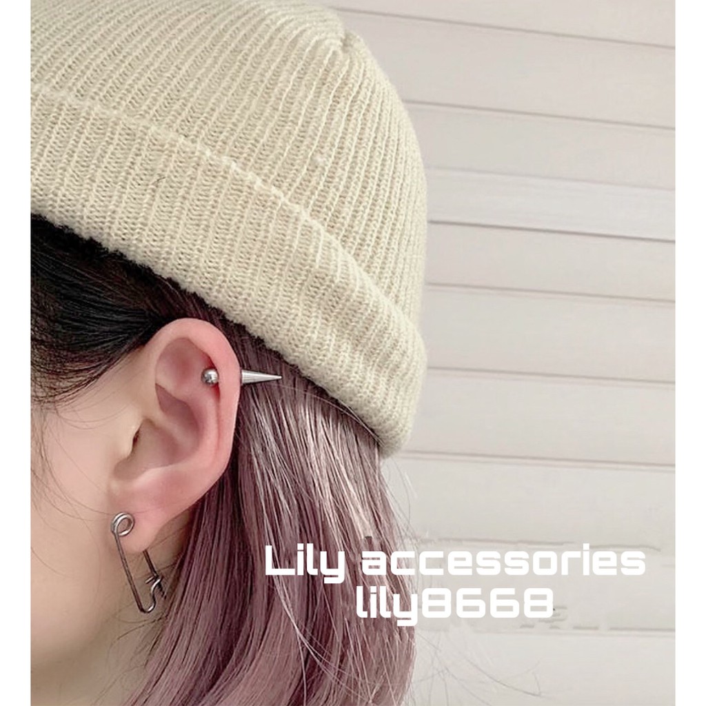 Sharp Point Earring khuyên tai titan mũi nhọn không gỉ không đen không dị ứng nam nữ Uniex