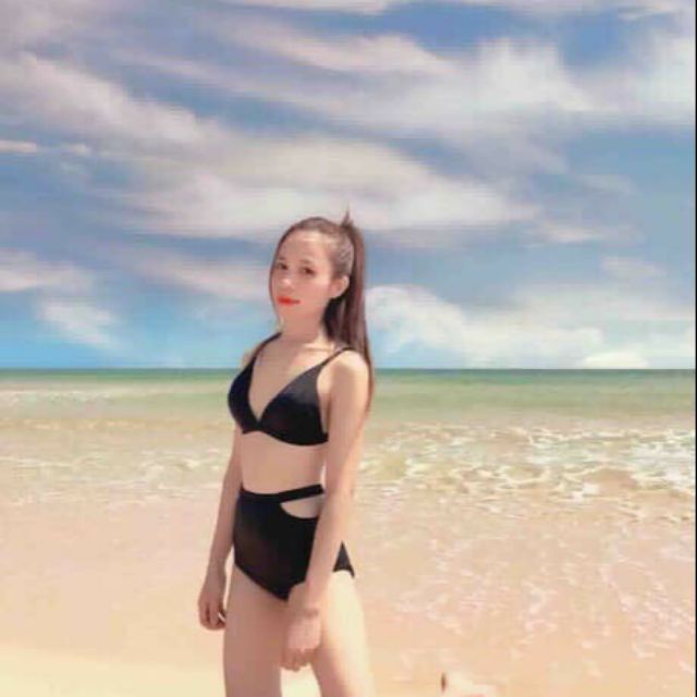 Bikini bộ bơi nữ khoét eo độc lạ