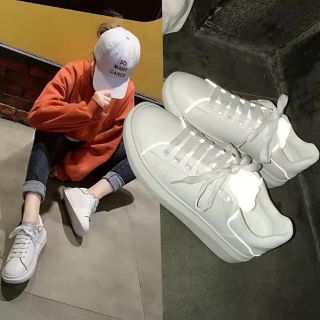 Giày thể thao nữ phát sáng