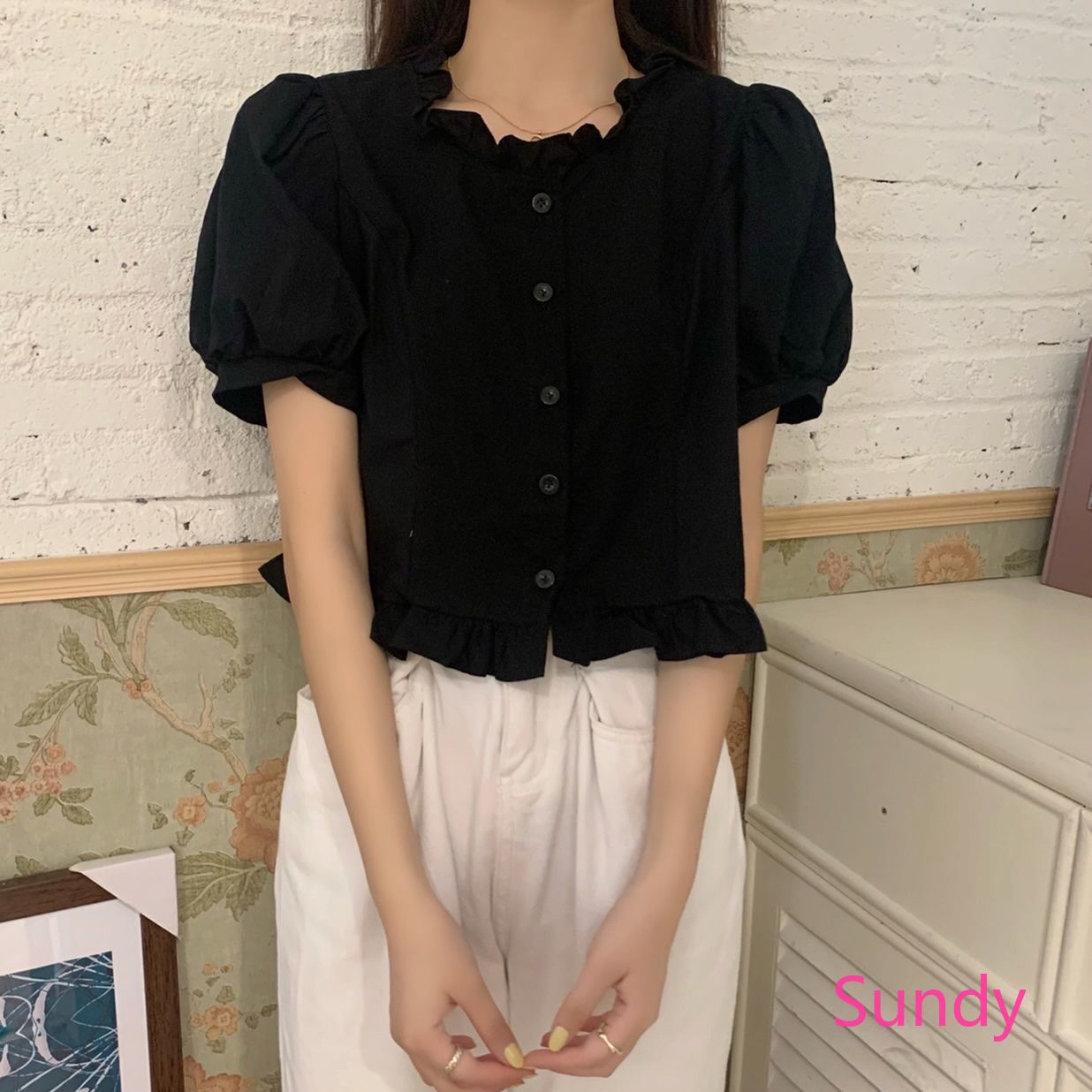 Áo croptop cổ vuông thời trang mùa hè phong cách Hàn Quốc cho nữ | BigBuy360 - bigbuy360.vn
