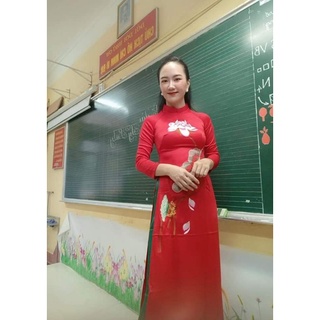 Áo dài đỏ Tây thi thêu hoa sen